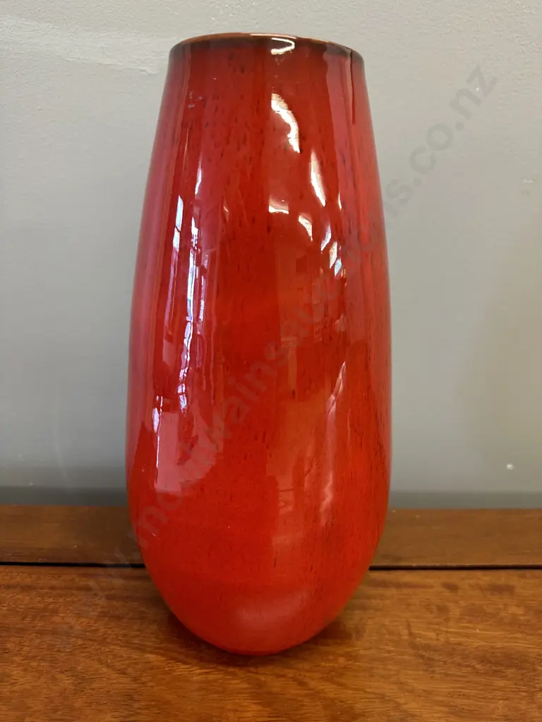 Blue Mountain Red Glazed Pottery Vase H28cm. Image 1++